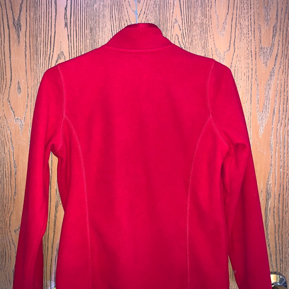 Red jacket. - Picture 4 of 4